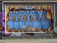 851460 Afbeelding van het graffitikunstwerk '1 WARMNEST', op de zijgevel van het pand Vondellaan 55 te Utrecht, in de ...